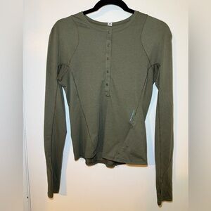Lululemon Size 6 Hiking Long Sleeve Henley
